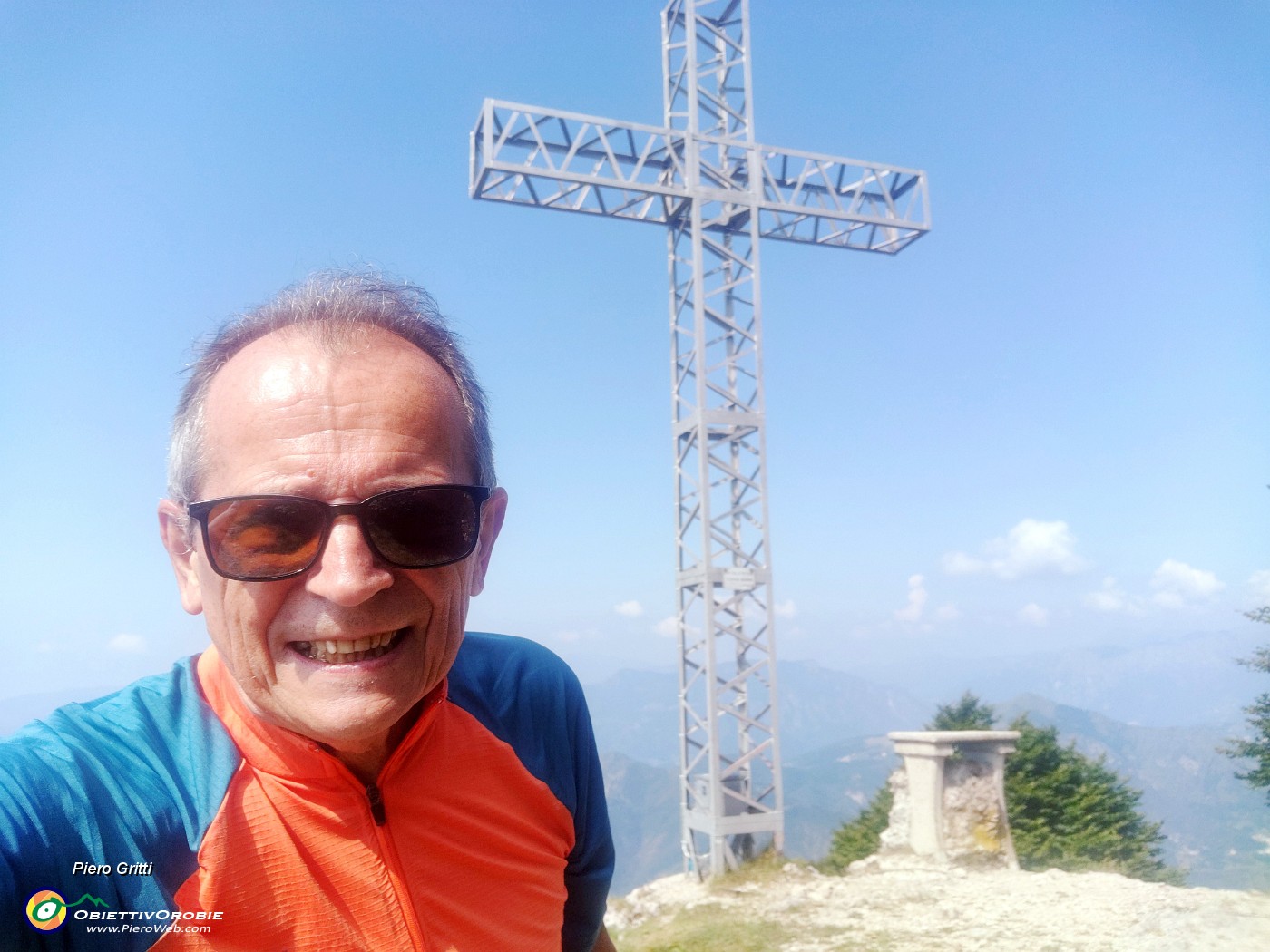 53 Alla croce del Monte Suchello (1541 m).jpg